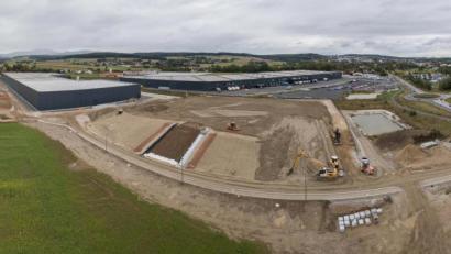 Bild: dtr
Blick auf das neue Gewerbegebiet auf der ehemaligen Rosenthal-Brache.