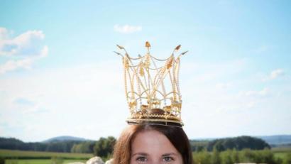 Bild: exb
Simone Ostermeier liebt Schafe, Lämmer und ihre Heimat, die Oberpfalz. Zwei Jahre vertrat sie diese als Bayerische Wollkönigin.