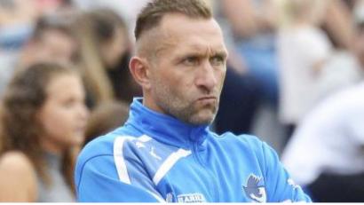 Bild: Ziegler
Daniel Liermann, Trainer des FV Vilseck, hat allen Grund, skeptisch zu schauen.