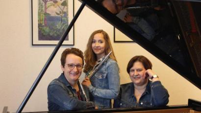 Bild: pi
Marion Elling, Annemarie Bauer und Klara Bäumler (von links) freuen sich schon auf ihren Auftritt in Georgenberg.