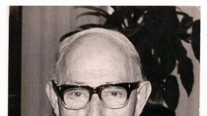 Bild: ü
Josef Rupprecht, geboren 1885 und verstorben 1973, war nicht nur ein guter Bader und Dentist. Er versorgte auch Kranke und Verletzte. So behandelte er erfolgreich die Beinfaktur von Josef Müller am Kirchweihsonntag 1935.