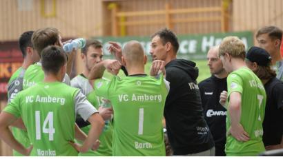 Bild: Andreas Brückmann
Der VC Amberg meisterte die Hürde in Regenstauf.