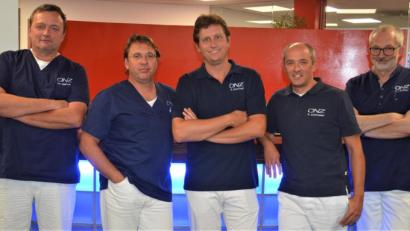 Bild: fz
Das Ärzteteam In der Gemeinschaftspraxis für Orthopädie und Unfallchirurgie in Weiden: von links Dr. med. Matthias Wiemann, Johannes Weiß, Robert Drechsel, Simon Dobmeier und Dr. med. Eugen Bratzel.