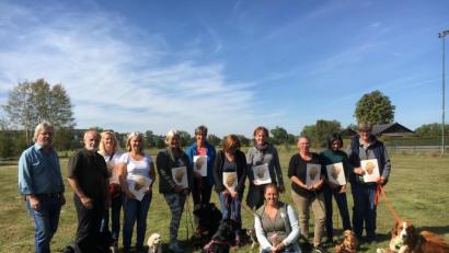 Bild: exb
Das Foto zeigt die glücklichen Prüflinge mit Richter Reinhold Galli und Prüfungsleiter Wunibald Heinl (von links)