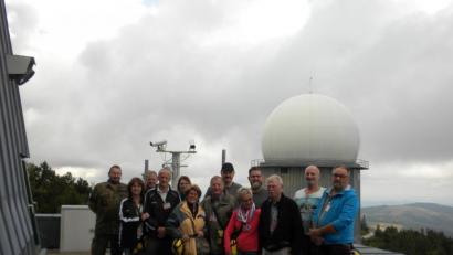 Bild: Reservistenkameradschaft Amberg/exb
Bei der Besichtigung der Radarstellung Großer Arber.