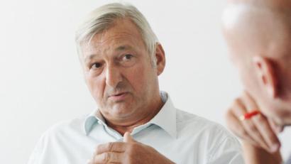 Bild: Gabi Schönberger
Als Fraktionschef der Grünen muss Karl Bärnklau stets nach Allianzen suchen. Im Interview gesteht er: "Bei den Genossen war ich nicht so häufig erfolgreich wie bei den anderen."