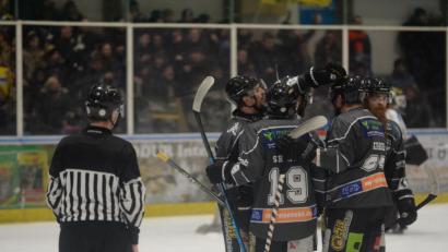 Bild: Andreas Brückmann
Kollektiver Jubel bei den Wild Lions: Das soll sich durch die Saison hin durchziehen.