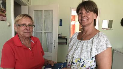 Bild: eig
Elisabeth Nickl (links) hat Erna Meißner für die Aktion "Mein Lichtblick" vorgeschlagen. "Jetzt kann ich mich endlich einmal revanchieren", sagt sie.