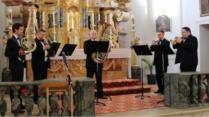 Bild: kar
Das Blechbläserquintett "i-Tüpferl" überzeugte die Zuhörer mit Stücken vom Barock bis in die Moderne.