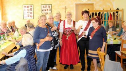 Bild: bjo
Das Organisationsteam hatte sich zum Seniorennachmittag wieder vieles einfallen lassen.