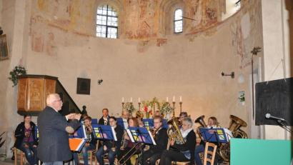 Bild: exb
Der evangelische Posaunenchor aus Thansüß mit seinem Dirigenten Heinrich Müller hat einen viel beklatschten Auftritt in Tschechien.