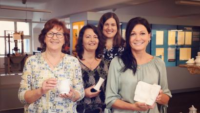 Bild: Sara Schumann
Veronika Csakli, Nicole Schuller, Barbara Habel und Marion Papsch (von links) engagieren sich für Museumsarbeit.