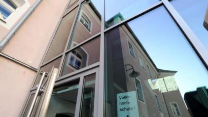 Bild: Gerhard Götz
Die VHS Schwandorf wird nicht an den Landkreis-Verbund der Erwachsenenbildungs-Einrichtungen angeschlossen. Das entschied der Stadtrat am Montag.