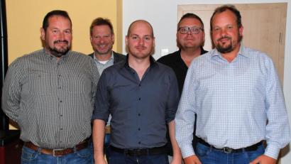 Bild: sche
Die CSU-Kandidaten aus Aschach für die Wahl zum Gemeinderat (von links): Thomas Spieß, Bürgermeister Alwin Märkl, Markus Simon , Siegfried Schäffer und Christian Drexler.