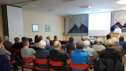 Bild: exb (Andrea Schinner)
Dr. Stanislav Fezev beim Vortrag über Diabetes