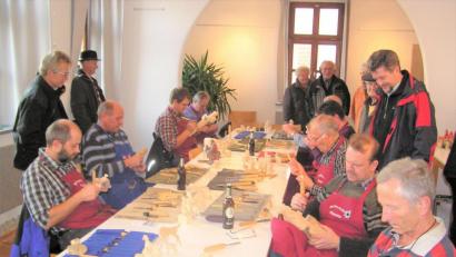 Bild: tu (Archiv)
Am Dienstag beginnt die Schnitzsaison.
