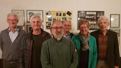 Bild: exb
Die Vorstandschaft der Sparte Tennis: Im Bild (von links) Roland Eder, Bernhard Haas, Thomas Götz, Robert Schmid, Hannelore Steinbauer und Wolfgang Pfeifer.