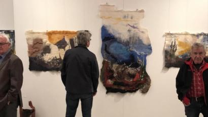 Bild: slu
Über 50 Exponate umfasst die Ausstellung "Lebenswelten", die das Eisenbarth- und Stadtmuseum bis 10. November zeigt. Die Vielfalt der Werke offenbarte sich den Gästen bei der Vernissage.