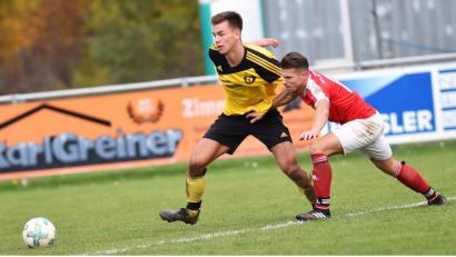 Bild: af
Die DJK Irchenrieth und der SV Waldau trennten sich unentschieden 1:1. In dieser Szene versucht der Irchenriether Tobias Thorn (rechts) den Waldauer Daniel Hausner zu stoppen.