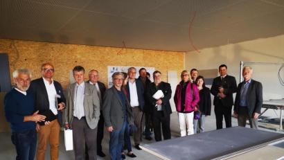 Bild: Thomas Dobler
Der Schulausschuss des Kreistags tagte in Burglengenfeld und ließ sich durch die Baustelle der Realschule am Kreuzberg führen.