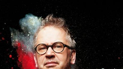 Bild: Jochen Manz
Hauptsache es knallt im Programm des Kabarettisten Robert Griess. Davon kann sich das Futura-Publikum bei seinem Gastspiel am 25.10. im Alten Schwimmbad überzeugen.
