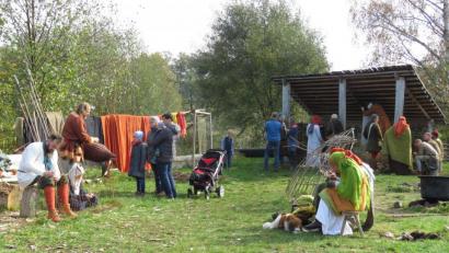 Bild: ubb
Idylle pur beim Herbstfest im Geschichtspark. Hier erfuhren die Gäste alles übers mittelalterliche Fischen.