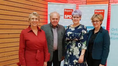 Bild: Katharina Hackl
Die Geehrten (von links) Karin Lay, Josef Donhauser mit Lisa Hartinger und Natascha Kohnen.