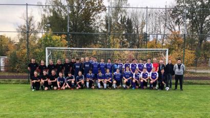 Bild: exb
Die vier Mannschaften des Azubi-Cups in Wernberg.