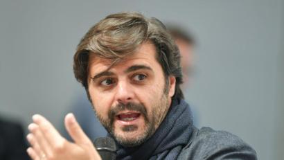 Bild: Jens Kalaene
Der Journalist Juan Moreno auf der Frankfurter Buchmesse. Foto: Jens Kalaene/zb/dpa