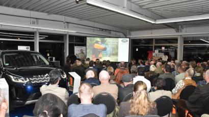 Bild: hcz
Rund 180 Jäger und Forstwirte lauschen dem Vortrag von Chris Balke.