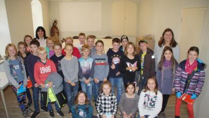 Bild: mmj
Die Viertklässler der Grundschule waren mit ihrer Lehrerin Theresa Reiter bei Bürgermeisterin Birgit Höcherl im Rathaus zu Gast.