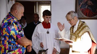 Bild: bkr
Mit Gottes Segen startete Günther Kuhbandner (links) am 26. Mai zu seiner Pilgerreise. Am Samstag zeigt er Bilder von der langen Fahrt nach Spanien.