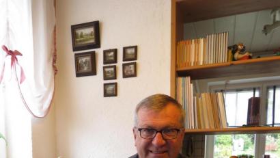 Bild: ubb
Werner Robl hat als Motive für die zwölf Kalenderblätter diesmal alte Wirtshäuser aus Wiesau ausgewählt.