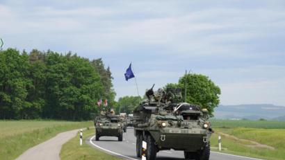 Symbolbild: Petra Hartl
Wegen der Übung "Dragoon Ready" kann es am Donnerstag, 31. Oktober, auf den Straßen en zwischen den Truppenübungsplätzen Grafenwöhr und Hohenfels durch Konvois zu Verkehrsbehinderungen kommen.
