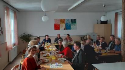 Bild: sip
Die Besucher des Missionsessens erfahren viel über Indien.