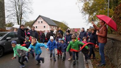 Bild: fvo
Symbolischer, offiziellen Startschuss zur Gründung des „Jungen Landvolk Waldthurn“ .
