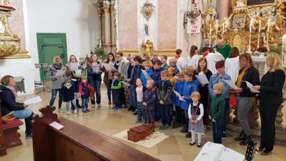 Bild: exb
Familiengottesdienst Kappl-Kirche war ein besonderes Erlebnis für die kleinen und großen Besucher.