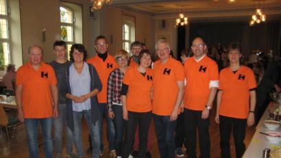 Bild: exb
Das Team der Kolpingfamilie bewirtete beim Familienbrunch 130 Personen, darunter viele Familien mit ihren Kindern und auch Senioren.