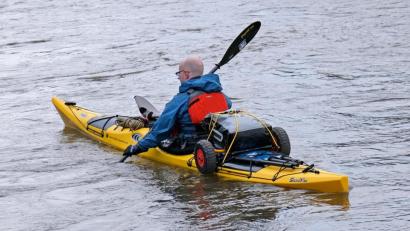 Bild: nm
Viel Wasser: Schon am Ursprungsort in Donaueschingen zeigt die Donau, dass sie ein mächtiger Strom ist. Mehr Impressionen gibt es am 22. November bei der Raiffeisenbank Floß.