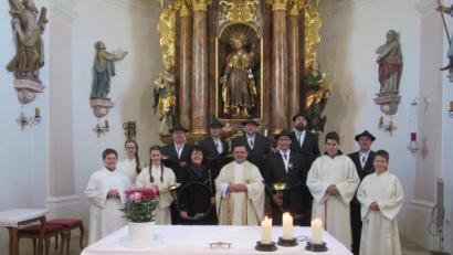 Bild: jzk
Ein dankbares „Vergelt`s Gott“ sagte Pfarrer Konrad Amschl den Kaibitzer Schloßbläsern für die eindrucksvolle Bläsermesse in der Jakobuskirche in Marchaney.