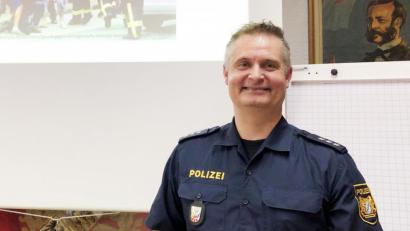 Bild: njn
Polizeihauptkommissar Thorsten Fiebiger von der Polizeiinspektion Kemnath