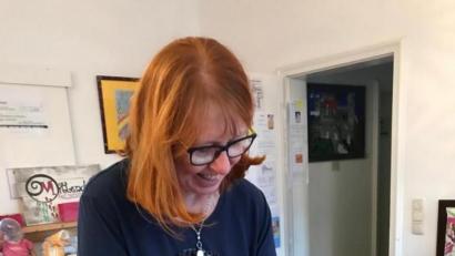 Bild: jzk
„Beim Baden eines Säuglings muss man allerhand beachten“ erklärte die Hebamme Andrea Jahreiß.