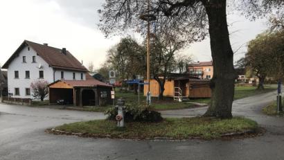 Bild: eig
In Kalmreuth geht es vor allem um die Gestaltung des Dorfplatzes; der Bauwagen soll als Treffpunkt erhalten bleiben.