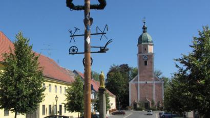 Archivbild: Gerhard Götz
Ansicht des Winklarner Marktplatzes. In einer Terminsitzung haben die Vereine aus dem Markt und seinen Ortsteilen die kommenden Monate durchgeplant und mit verschiedenen Veranstaltungen gefüllt.