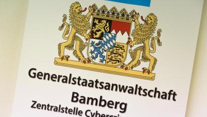 Bild: Nicolas Armer
Der Schriftzug „Generalstaatsanwaltschaft Bamberg - Zentralstelle Cybercrime Bayern“ ist zu lesen. Foto: Nicolas Armer/dpa