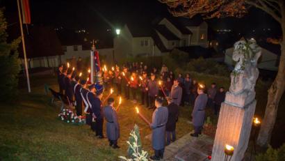 Bild: sml
Gedenkfeier vor der Kriegergedächtniskapelle in Windischeschenbach.