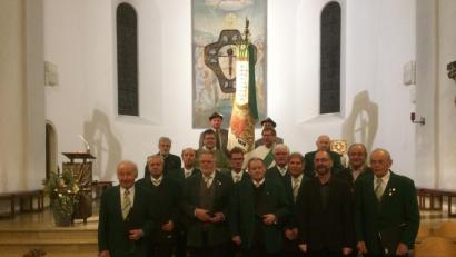 Bild: gis
Der Männerchor mit Roland Markhof als Leiter gestaltete die "Waldlermesse" in Mehlmeisel.