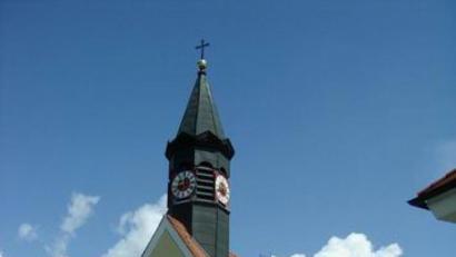 Bild: u
In Weiher wird nach längerer Unterbrechung das Patrozinium der Dorfkirche Mariä Opferung gefeiert.