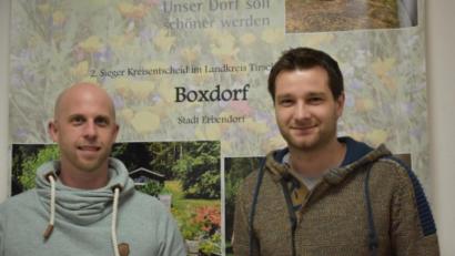 Bild: lue
Erster Vorsitzender Thorsten Heindl (von links) und sein Stellvertreter Christian Kraus sind seit 2014 im Vorstand der Dorfgemeinschaft Boxdorf.