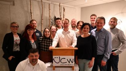 Bild: jma
Die Listenkandidaten der ÜCW um ihre "Nr. 1", Andreas Hermann (Mitte).